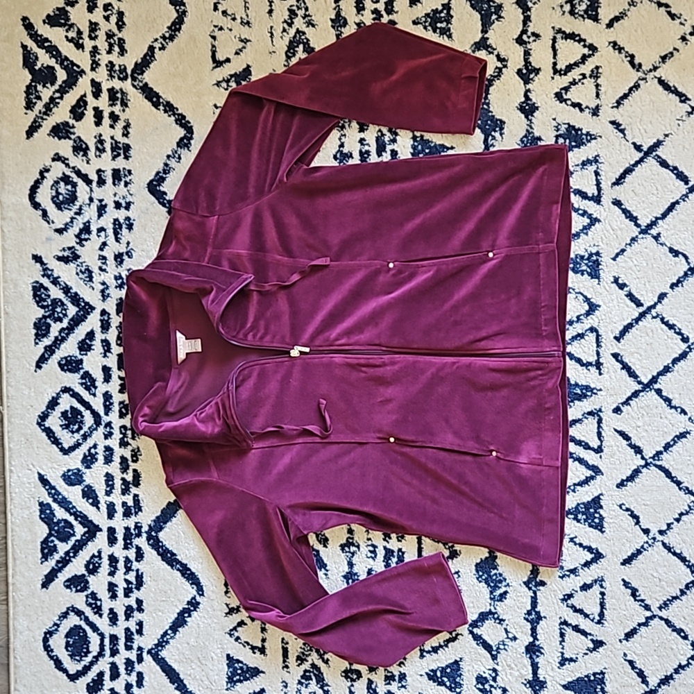 XL White Stag Burgundy Velour Zip Top